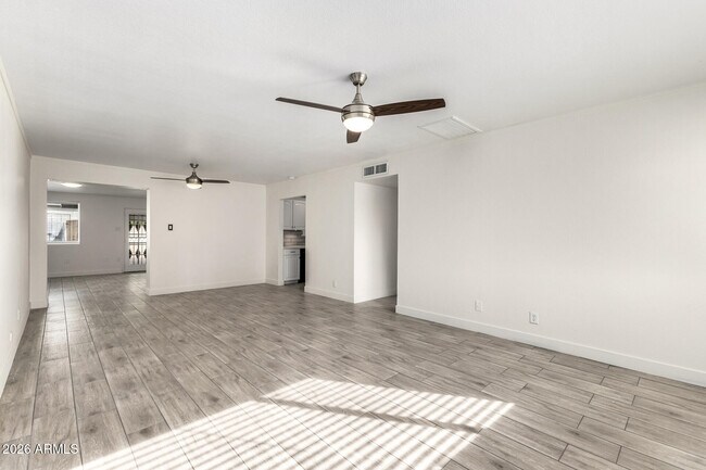 Photo - 3920 W Harmont Dr