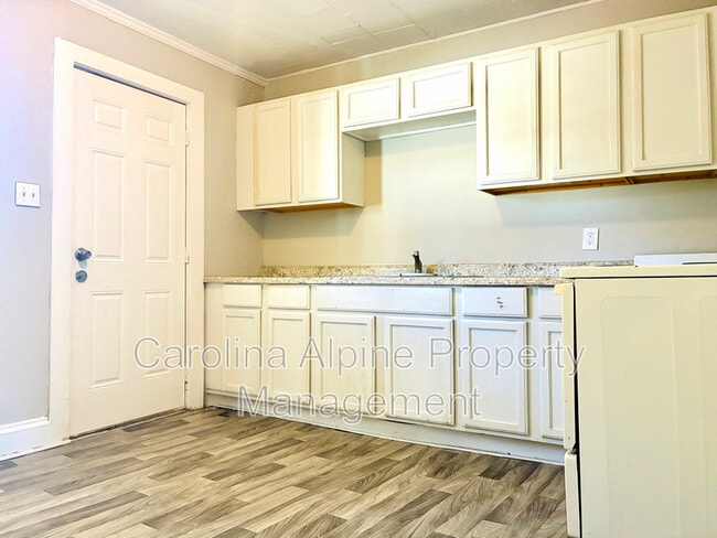 Photo - 1011 Horton Ave