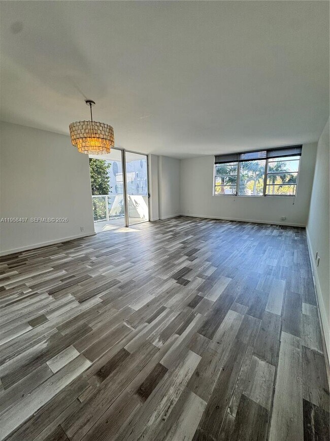 Photo - 3301 NE 5th Ave Unit 303