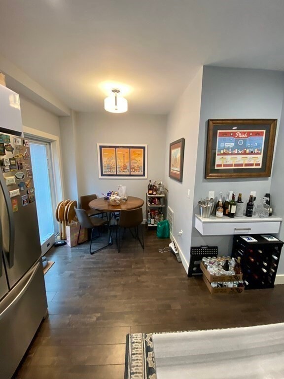 Photo - 348 E St