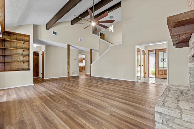 Photo - 8606 Mesa Dr