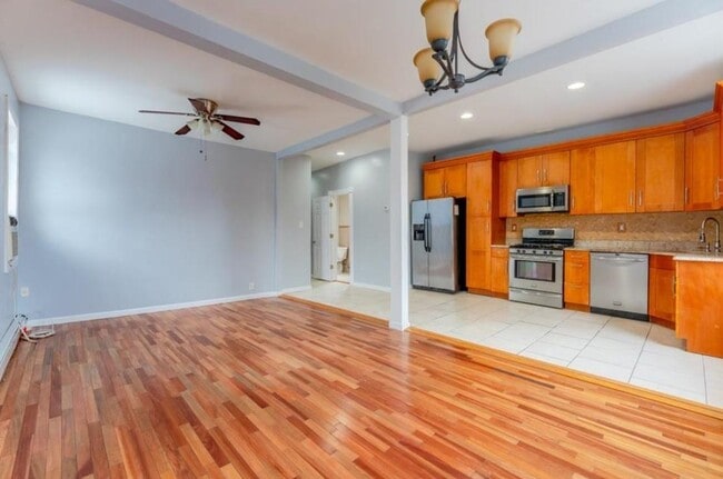 Photo - 1316 44th St Unit 2