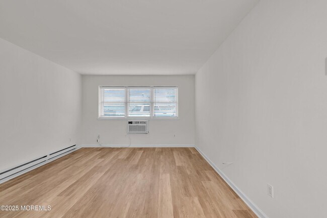 Photo - 300 7th Ave Unit 3
