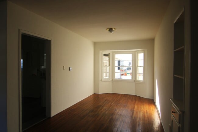 Photo - 507 S Verdugo Rd