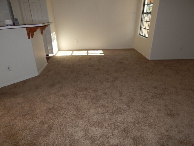 63 E Horizon Cir