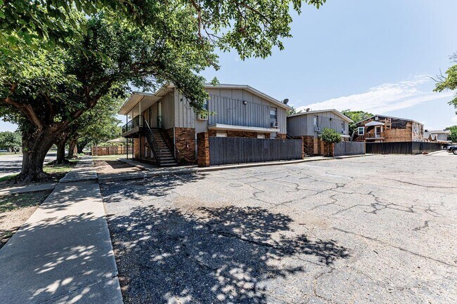 Building Photo - 3201 35th St