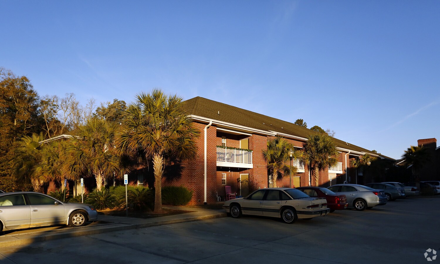 Photo - Sandlewood Manor Apartments