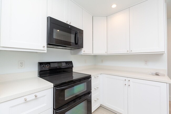 Photo - 2 bed, 2 bath Townhome – LA JOLLA/UTC