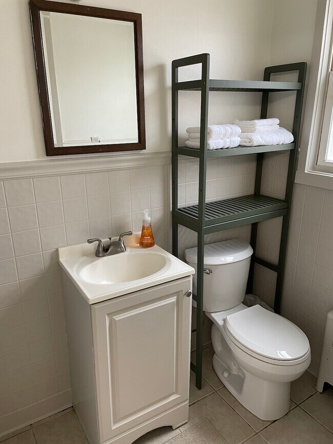 Photo - 107 Elyria St Unit Studio #5