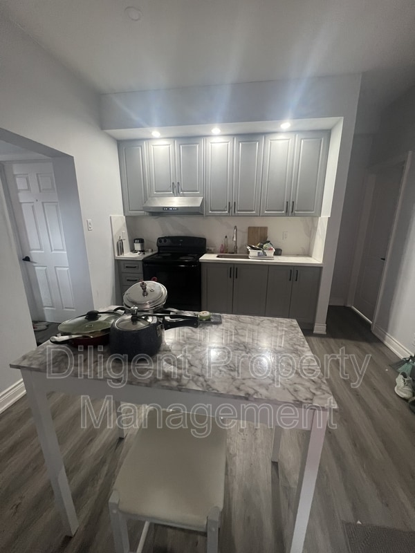 Photo - 219 Stewart St