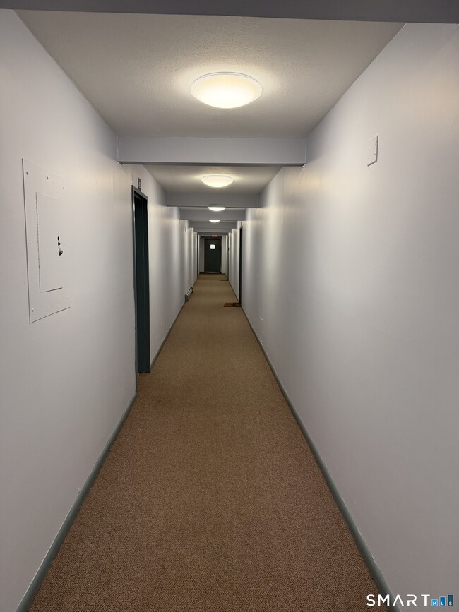 Photo - 70 Farmington Ave