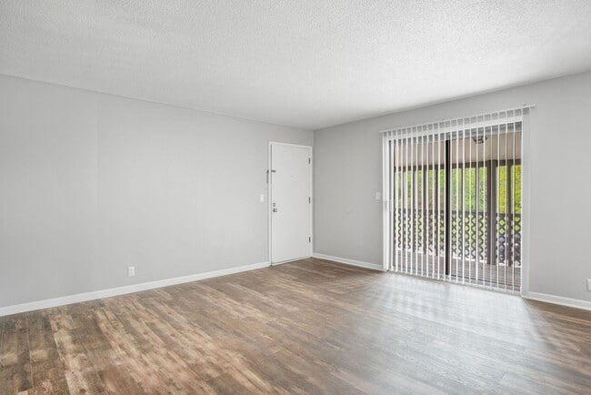 Photo - Hillside Apartments