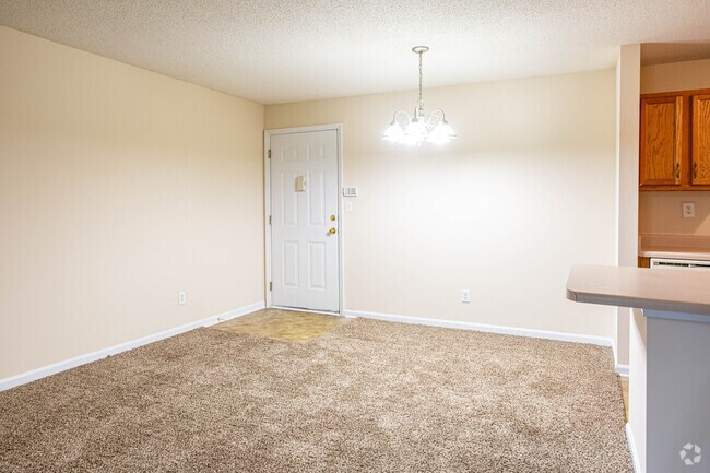 2BR, 2BA - 1,160 SF - Living Room