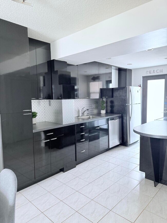 Photo - 801 N Ocean Blvd Unit 802