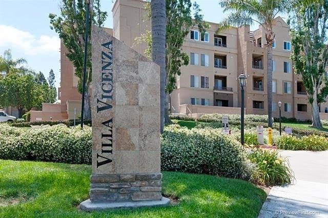 Building Photo - 3520 Lebon Dr Rental
