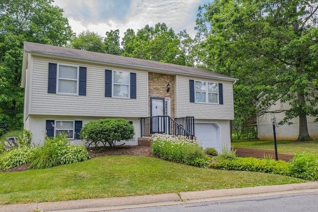 Building Photo - 157 Ghaner Dr