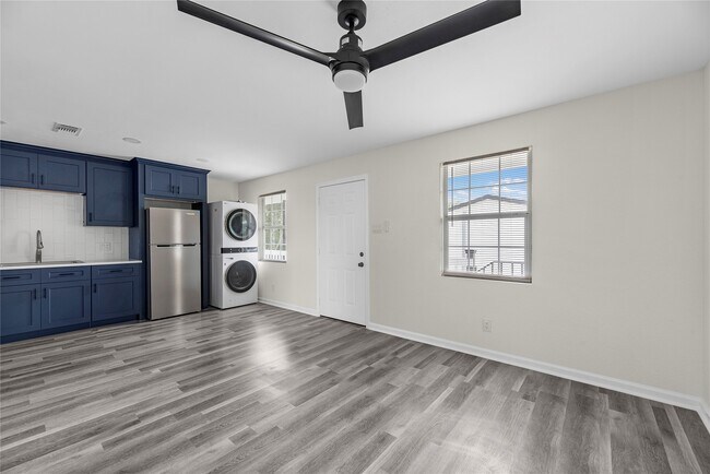 Photo - 7616 Grahamcrest Dr