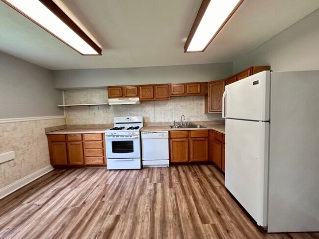 Photo - 2971/2975 Sharpe Elva Road Unit 2975