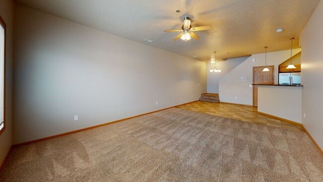 Photo - 1632 35th Ave SE Unidad Condo