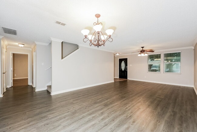 Photo - 3904 Foxhound Ln