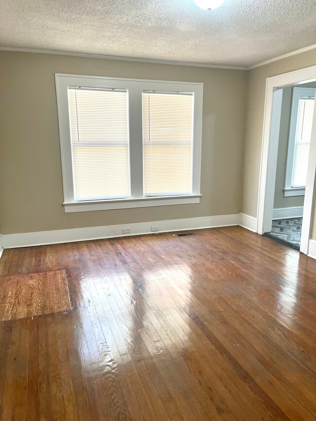 Photo - 1111 Boulevard