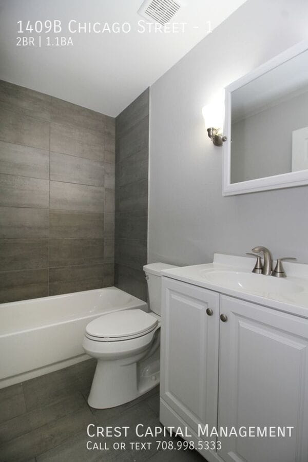 Photo - 1407 E Chicago St Unit 5