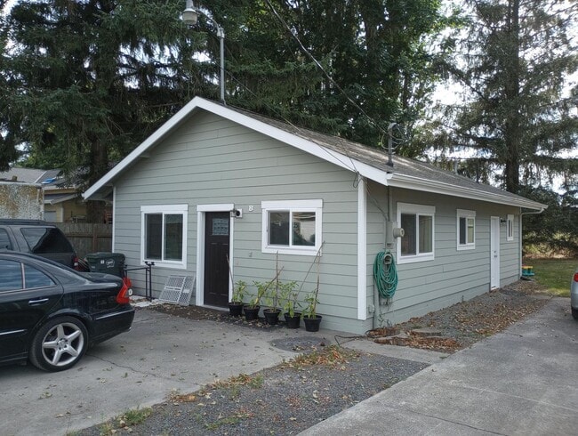 Building Photo - 6475 Martin Pl Unit B