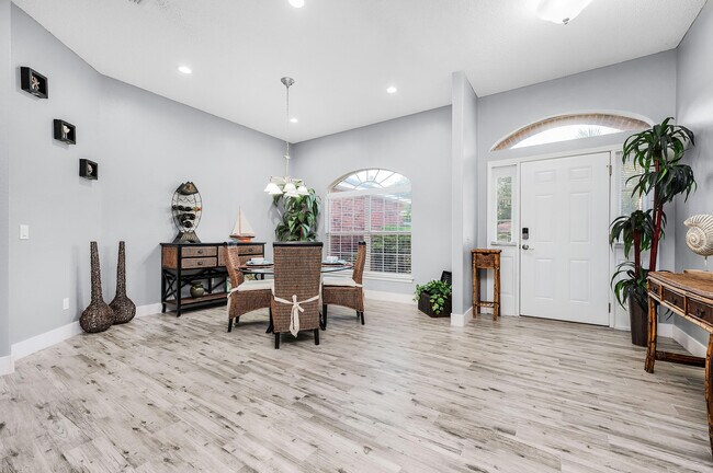 Photo - 7113 Manatee St