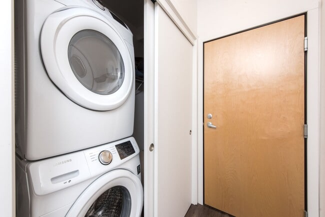 Photo - The Hawthorne Apts