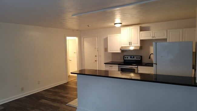 Photo - 143 Groveland St Unit 4