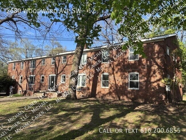 Building Photo - 2680 Woodward Ave SW Unit 12