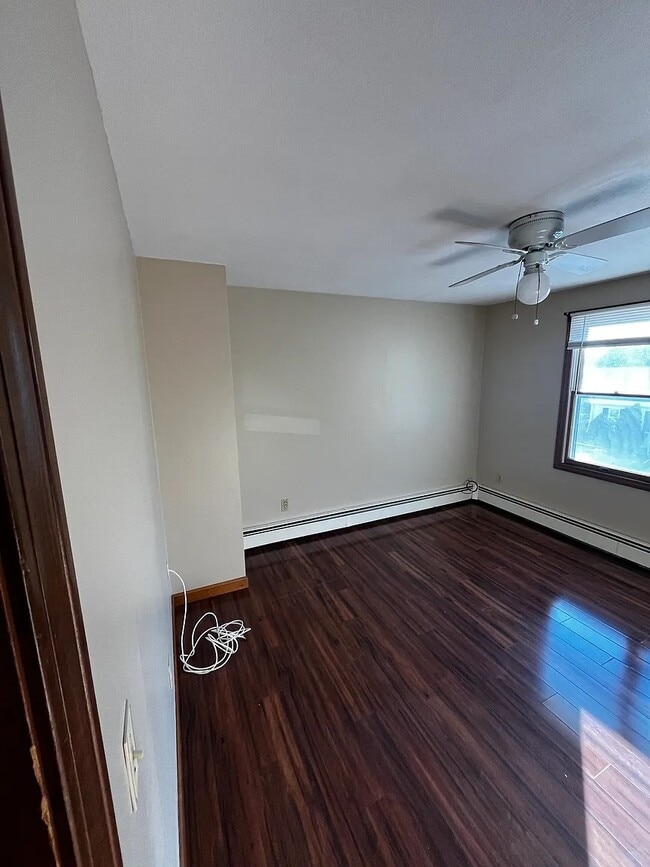 Photo - 147 Lynch St Unit 2