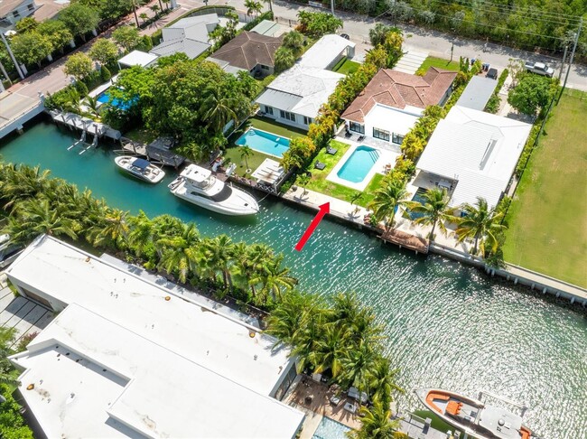 Photo - 7610 Bayside Ln