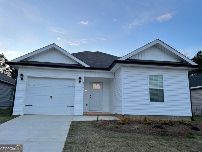 Photo - 114 Jaybee Dr House