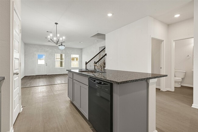 Photo - 2727 Crest Creek Ln