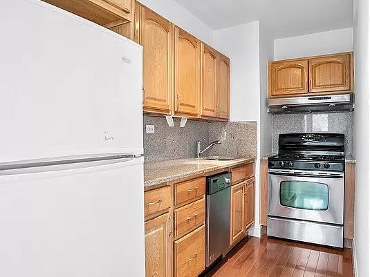 Photo - 135 Willow St Unit 203