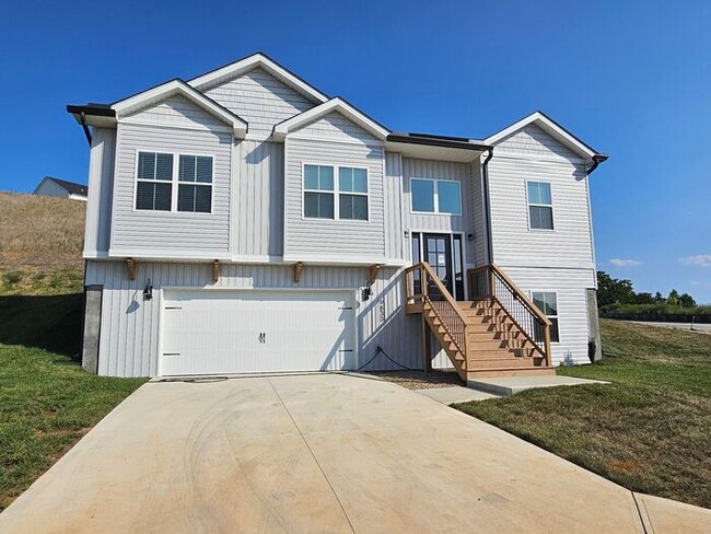 New Construction 4 Bed 3 Bath Home in Karn... - New Construction 4 Bed 3 Bath Home in Karn...