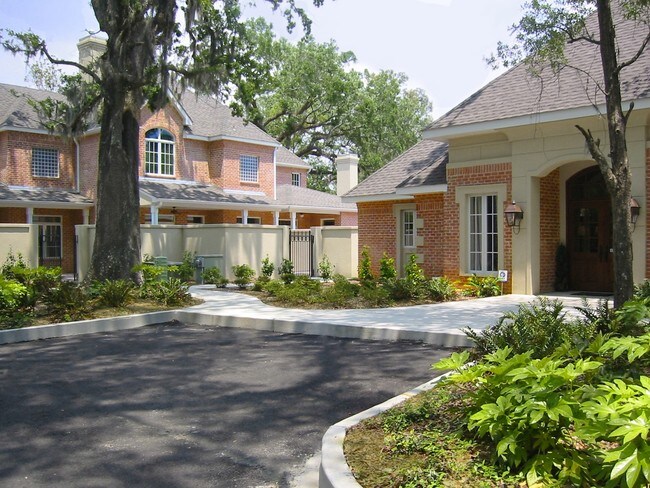 Camellia Pointe - Camellia Pointe Apartments