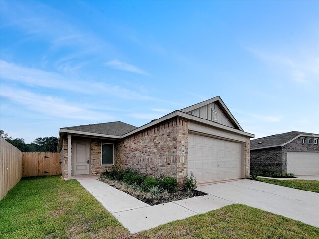 Photo - 1619 Winwood Dr