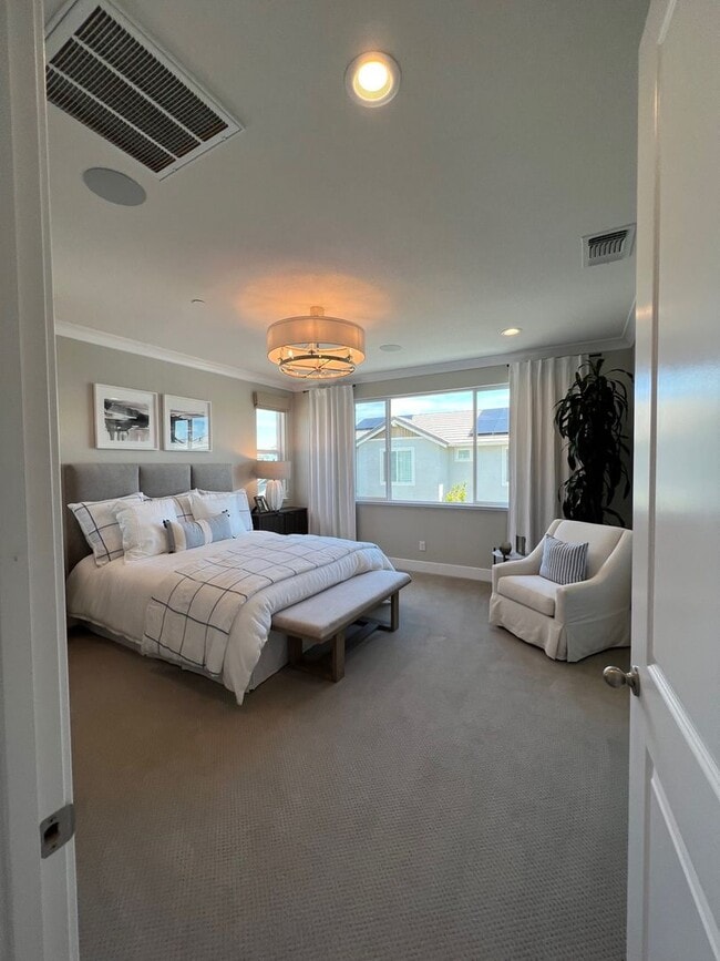 Photo - 809 Cosmos Dr