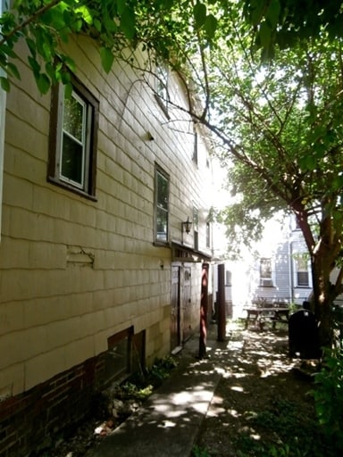 Photo - 1381 W 116th St