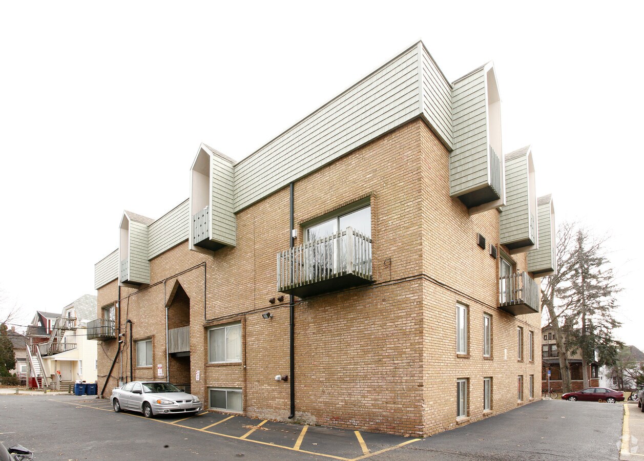 Photo - Dean Apartments