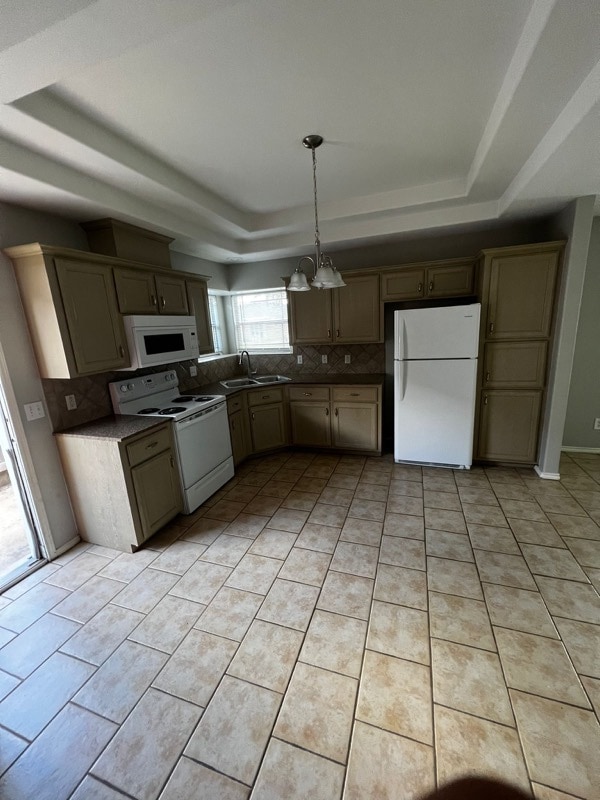 Photo - Avila Apartments