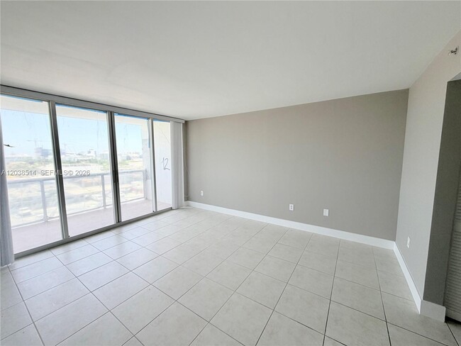 Photo - 1800 Sunset Harbour Dr Unit 1211