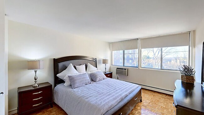 Photo - Regency Building