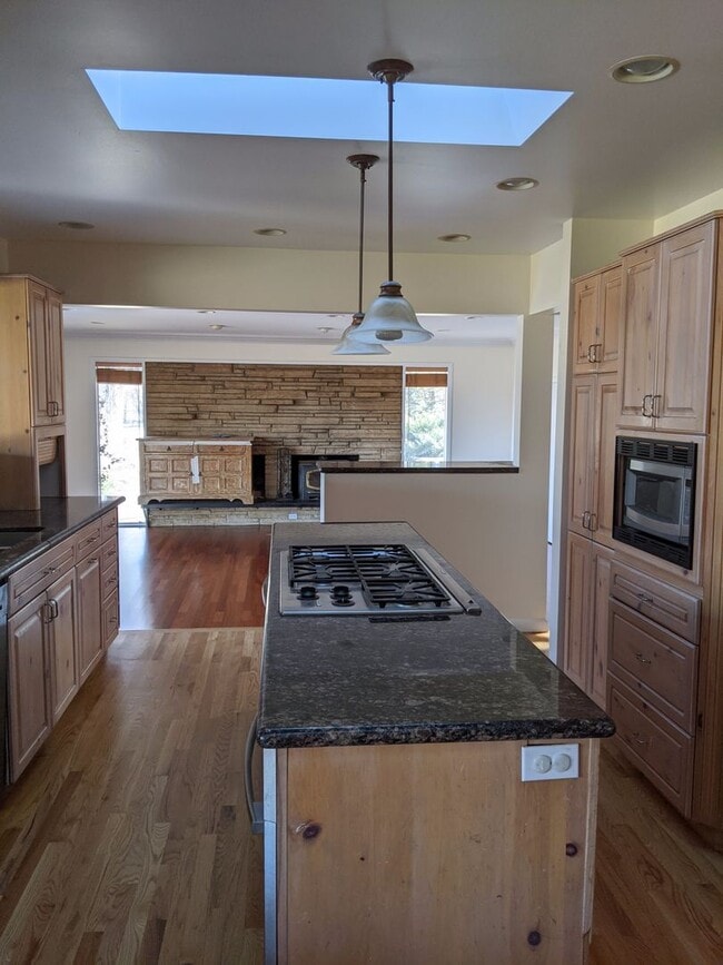 Photo - 6079 Simmons Dr