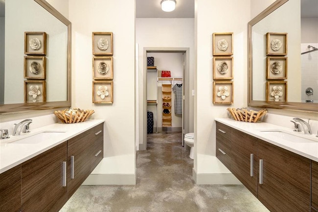 Walk-In Closets