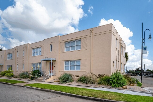 Building Photo - 1917 Prospect St Unit 1