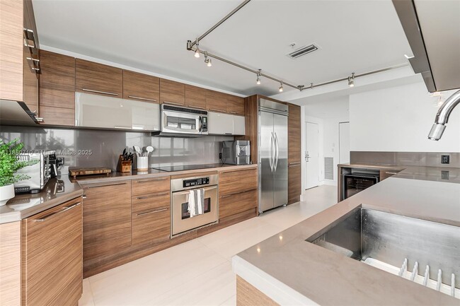 Photo - 1900 Sunset Harbour Dr Unit PH05