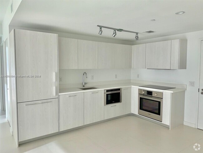 Building Photo - 501 NE 31st St Unit 3509 Rental